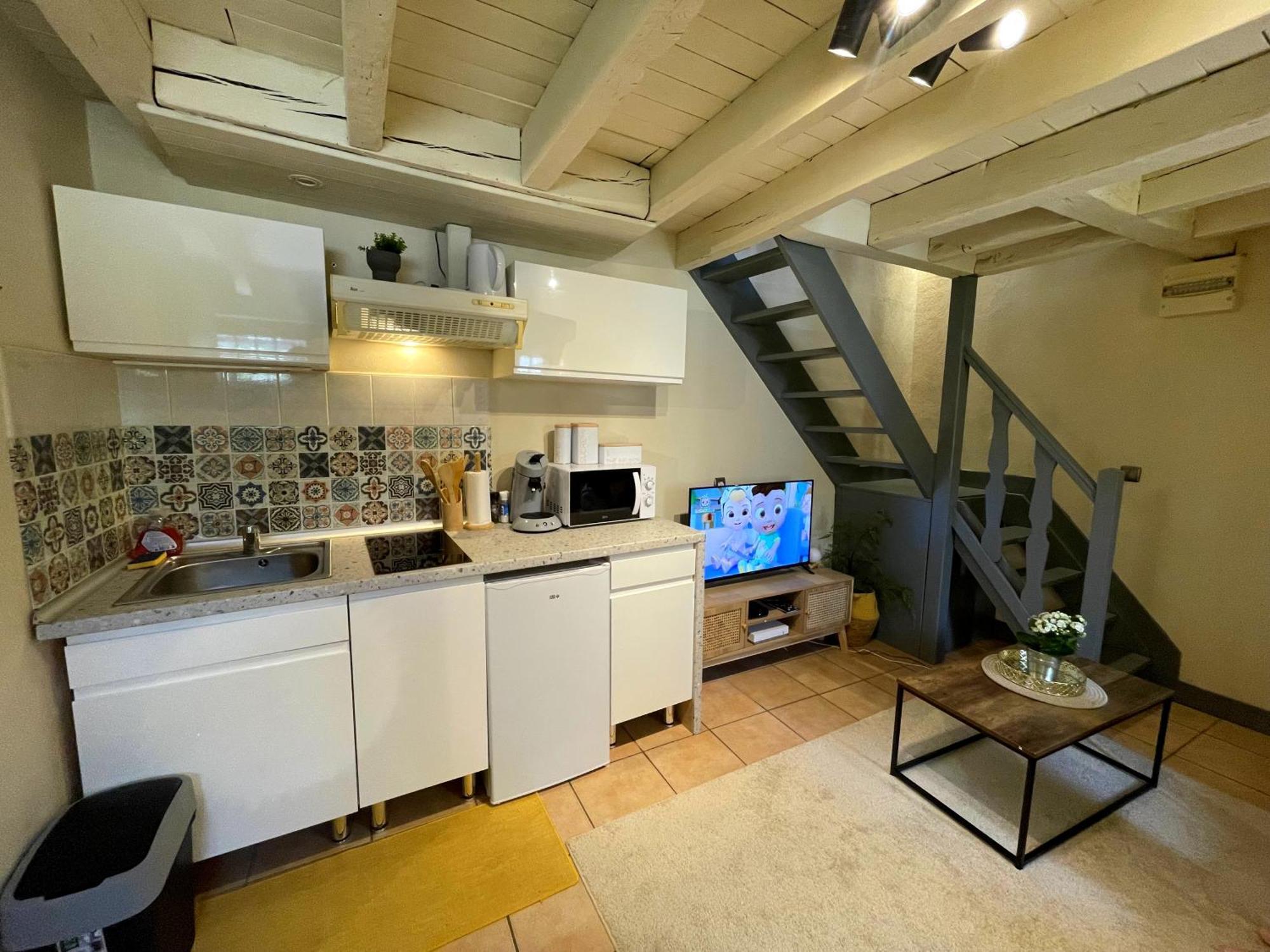 נבר "Sainte Valiere", Appartement Calme Sur Cour Privative, מראה חיצוני תמונה